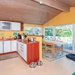 6 Person In Logstor-by Traum *